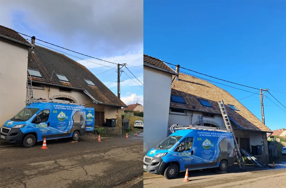Vue extérieure d'une toiture en tuiles terre cuite orangées avec système de gouttière centrale